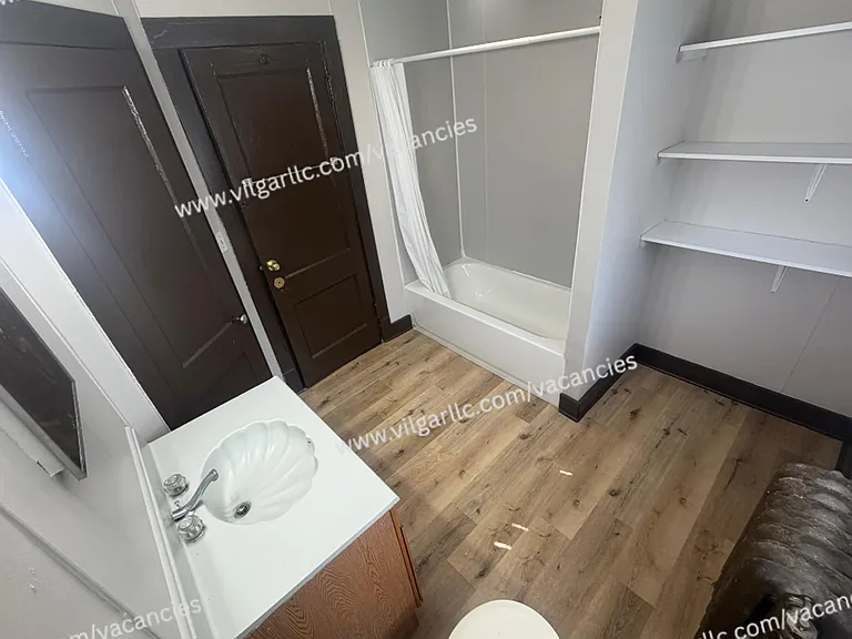 258 Carroll St — Photo 13