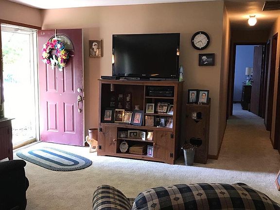 3rd image of 304 Wenmar St