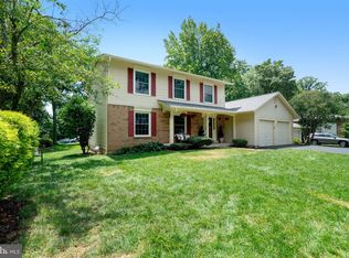 7208 Flower Tuft Ct, Springfield, VA 22153