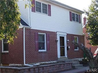 1st image of 1323 Troxell St