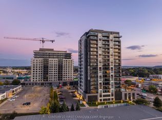 4286 E King St E #1204, Kitchener, ON N2P 2E9