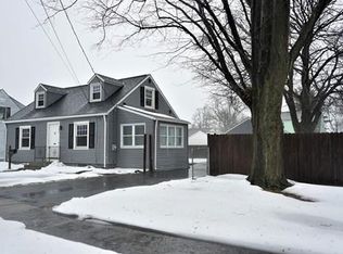 275 Prentice St, Springfield, MA 01104