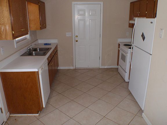 4th image of 5480 Sugarmill Dr