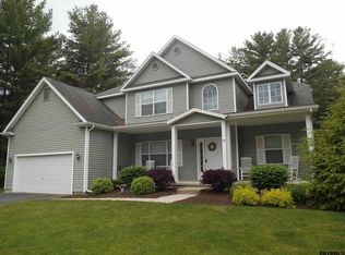 30 Woodshire Ct, Queensbury, NY 12804