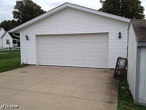 2nd image of 318 Prospect St