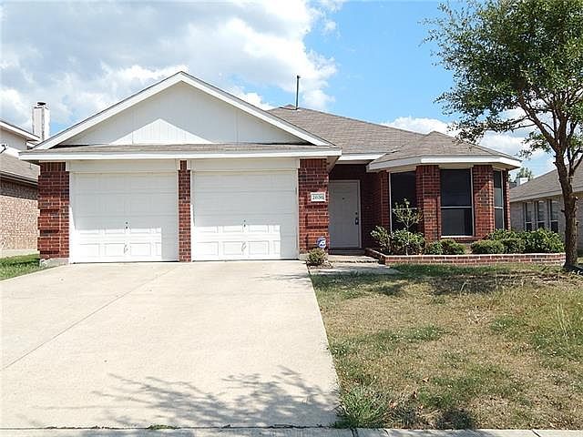 1st image of 2836 Goldfinch Dr