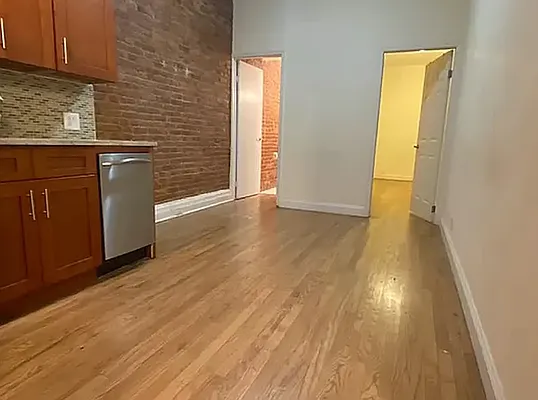 Rented by REAL New York | media 11