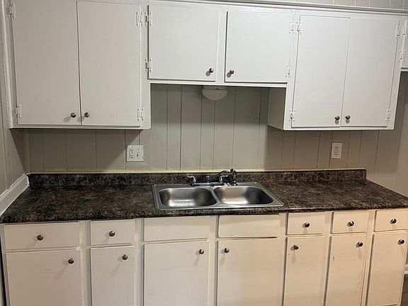 4th image of 6322 Abraham Lincoln Dr