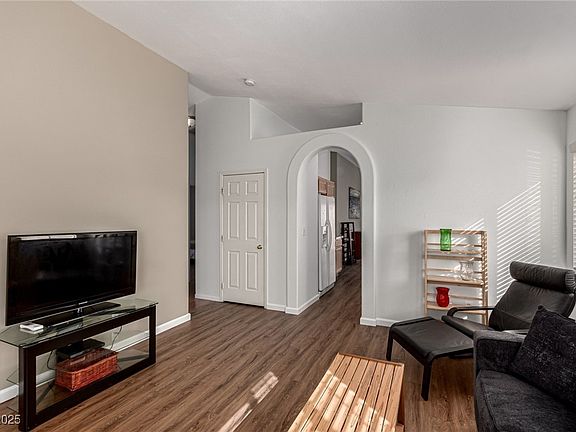 4th image of 5128 Canary Island Ct