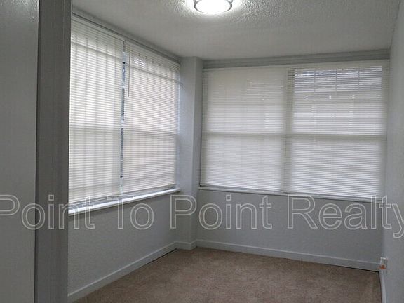 4th image of 6590 Sunset Dr