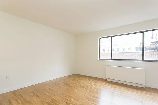 Rented by MNS Marketing | media 7