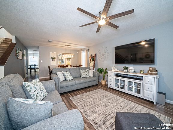 4th image of 10126 Amber Flora Dr