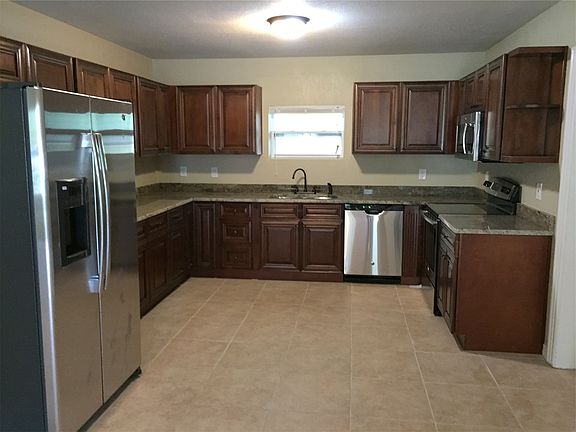 5th image of 701 Bayou Blvd S