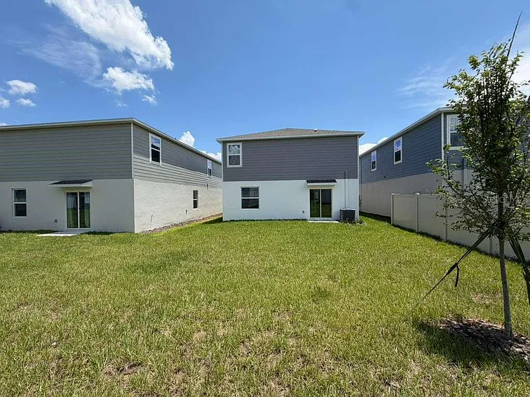 2432 Bluestone Rd — Photo 22