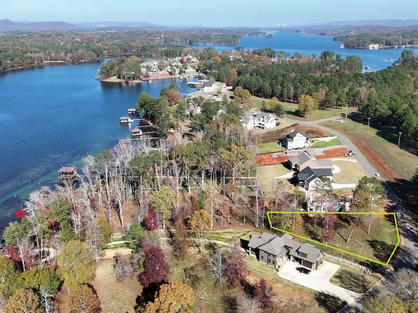 17 Goosepond Island Dr, Scottsboro, AL 35769