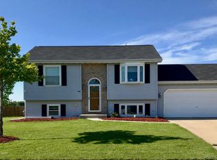 946 Iyla Ave, Belgium, WI 53004