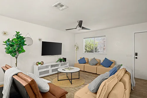 1806 Miriam Ave Photo 1