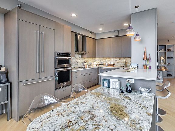 5th image of 435 W Erie St APT 2208