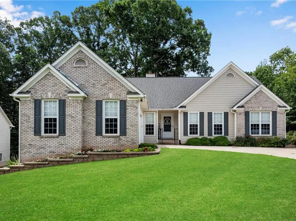 5765 Newberry Point Dr, Flowery Branch, GA 30542