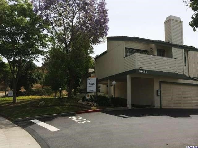 1st image of 10435 Newhome Ave Unit 4