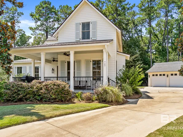 727 Boundary Dr, Fairhope, AL 36532