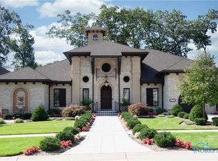 4547 Whistling Oaks Ct, Sylvania, OH 43560