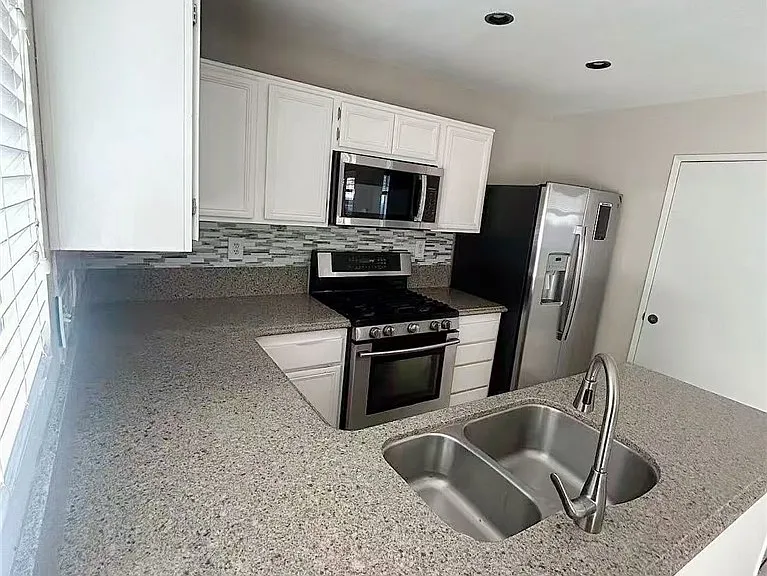 15865 Flamingo Dr — Photo 36