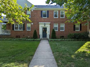 6707 W Wakefield Dr APT B2, Alexandria, VA 22307