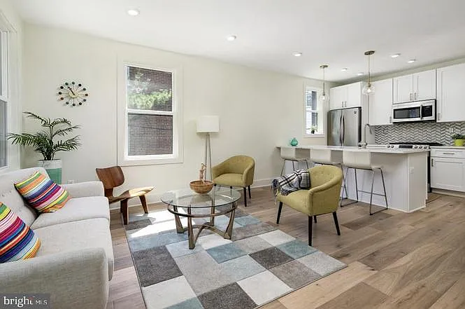 4000 7th St NE #101 — Photo 6