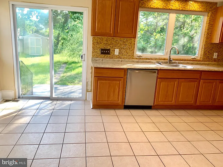 183 Haddon Ave — Photo 5