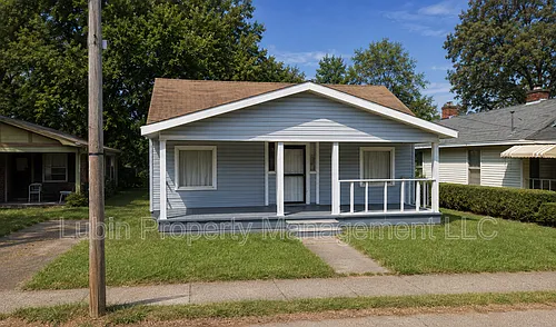 1003 S McLean Blvd Photo 1