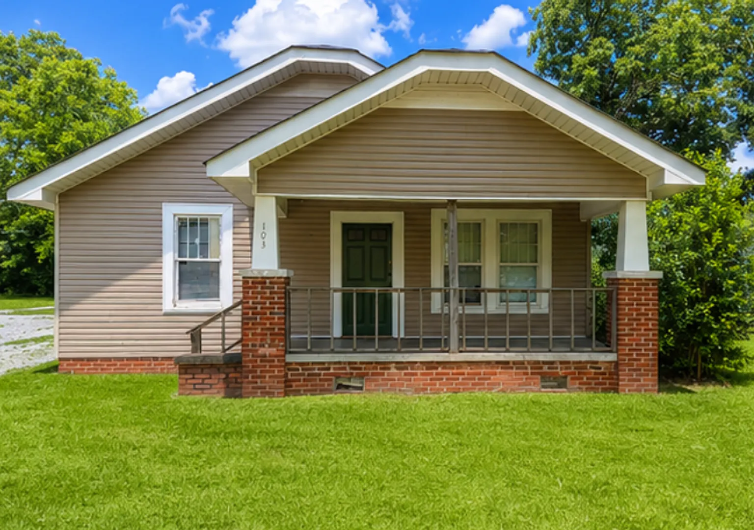 $500 off first month! — Photo 1