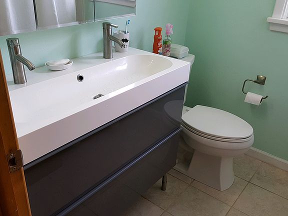 3rd image of 1038 W 32nd St