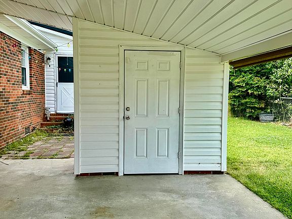 3rd image of 42 Oak Street