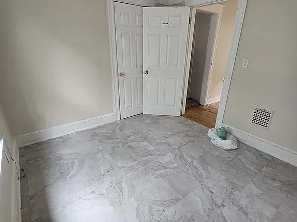 55 Smith St, Poughkeepsie, NY