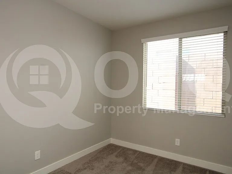 16535 W Desert Ln — Photo 14
