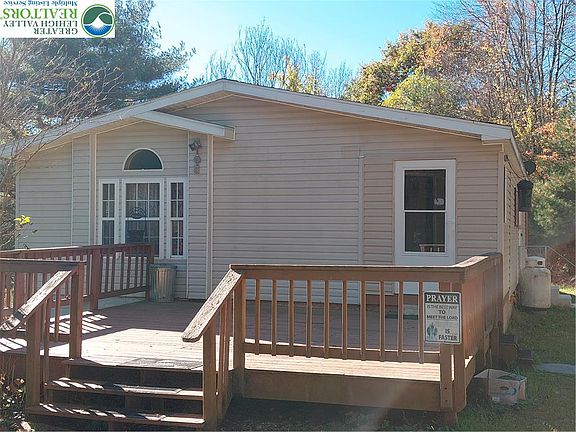 2nd image of 175 White Ln