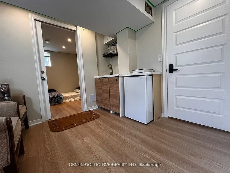 280 Thirtieth St — Photo 1