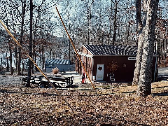 2 car detached garage