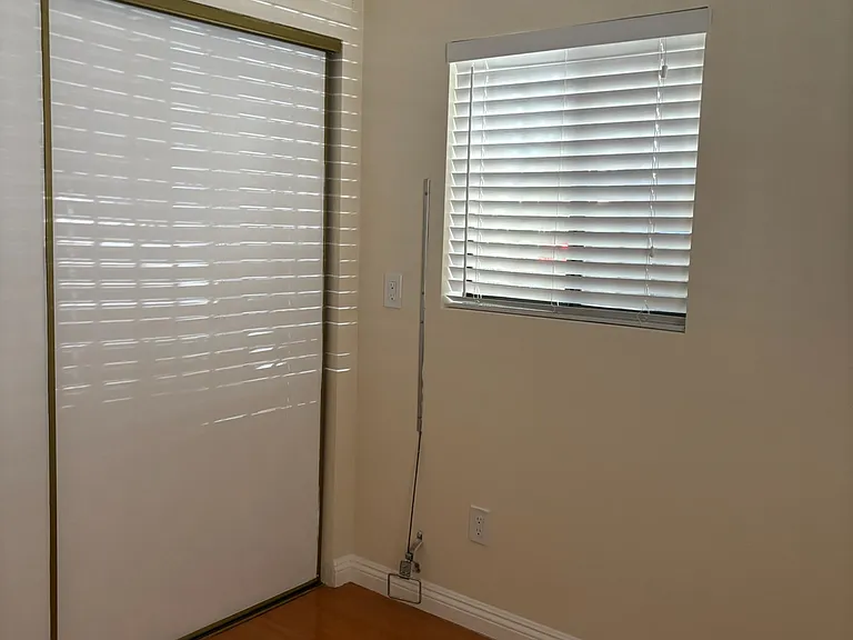 526 Casanova St #1/2 — Photo 6