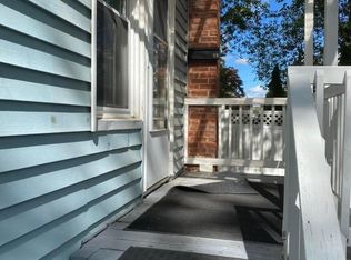 93 Maple St #1R, Beacon, NY 12508