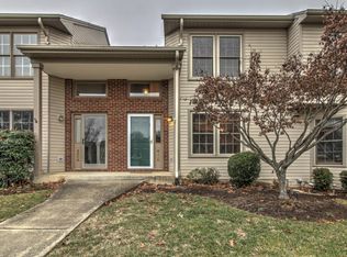 4666 Mill View Ct, Roanoke, VA 24018