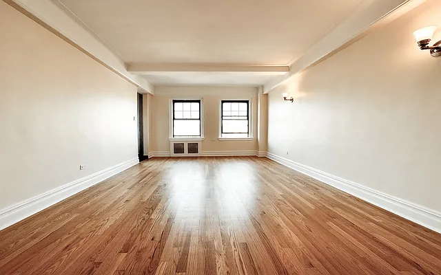 Rented by Manhattan Realty Group | media 15