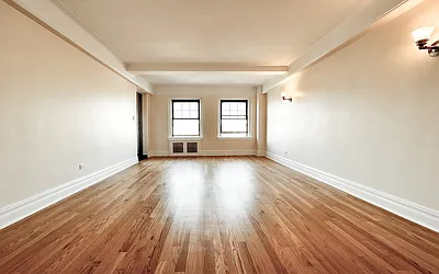 Rented by Manhattan Realty Group