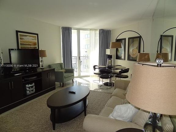 5th image of 17375 Collins Ave #2303
