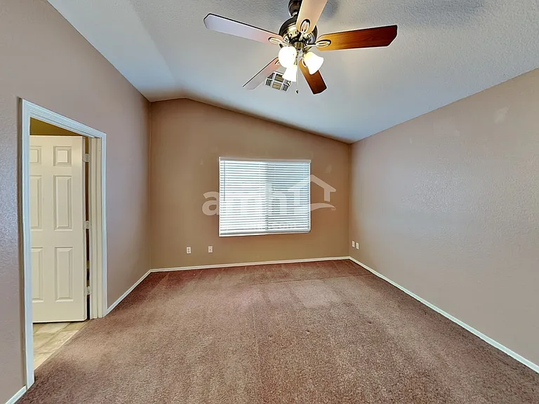 11440 W Sheridan St — Photo 7