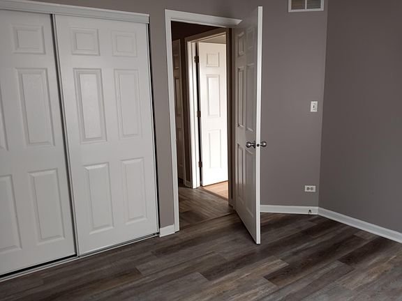 3rd image of 1814 Parkside Dr