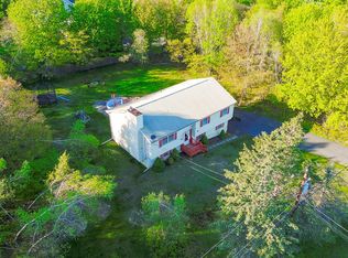 2083 Sun Valley Dr, Blakeslee, PA 18610