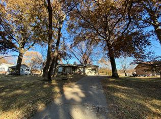 1818 High St, Leavenworth, KS 66048