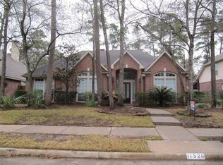 11526 Lakewood Pl, Houston, TX 77070